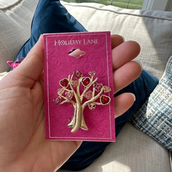 NWT Family Tree Gold Tone Pin Brooch, Brand New with tags - Picture 3 of 5